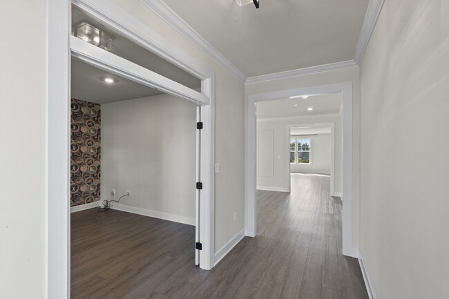Building Photo - 7528 Zoe Ln