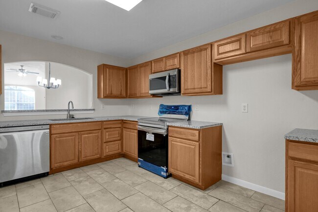 Building Photo - 10486 Twin Circles Dr