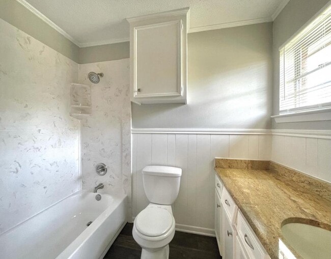 Building Photo - 1616 Northwood Blvd