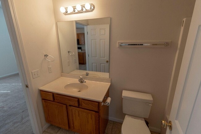 Building Photo - 3324 E St Charles Rd