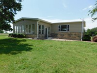 Building Photo - Beautiful countryside home outside Augusta!
