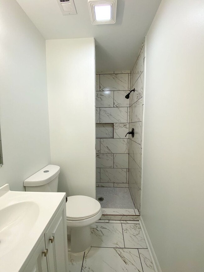Building Photo - 4 bedroom, 2 bathroom in Southaven recentl...