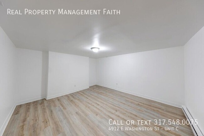 Building Photo - 4912 E Washington St