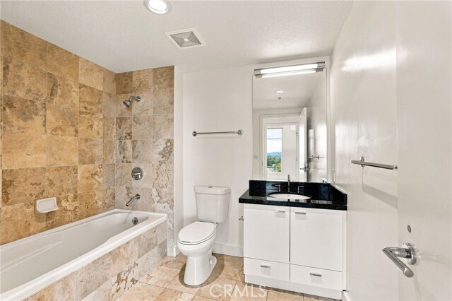 Building Photo - 3141 Michelson Dr