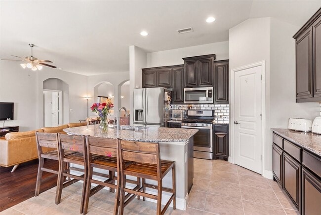 Building Photo - 1323 Lantern Faith Dr