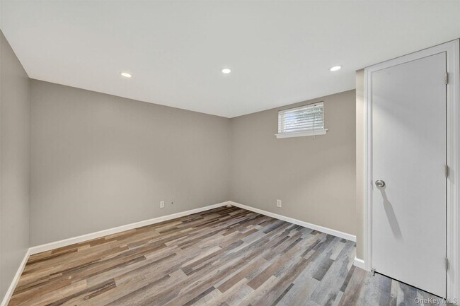 Building Photo - 50 Bonney Ct