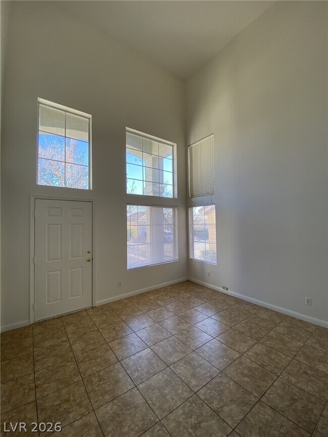 Building Photo - 10321 Pompei Pl