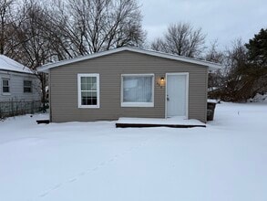 Building Photo - 466 Wyoming Ave