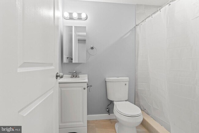 Building Photo - 2044 N Carlisle St