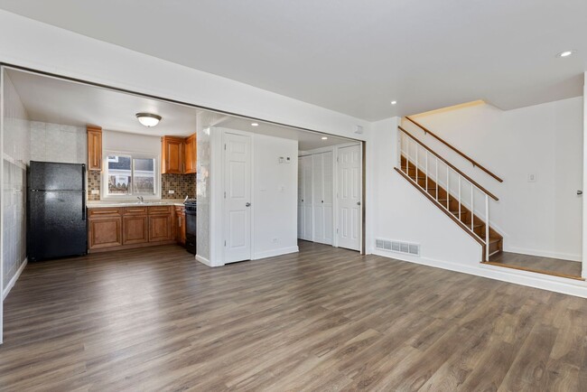 Building Photo - 1533 McKool Ave