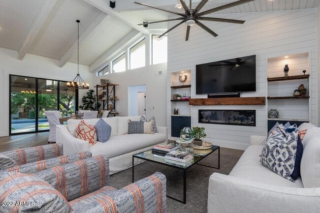 Building Photo - 22012 N 84th Pl