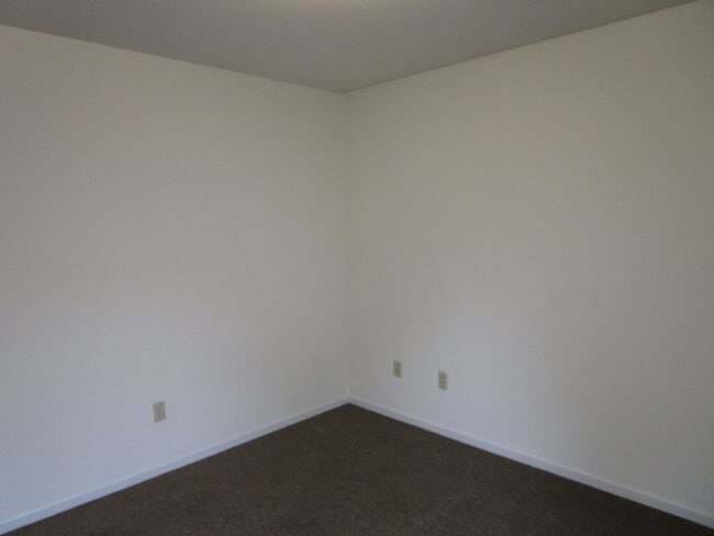 Building Photo - 4405-4407-4407 Cheryl Ct