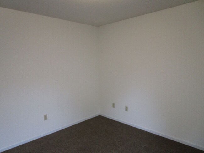 Building Photo - 4405-4407 Cheryl Ct.