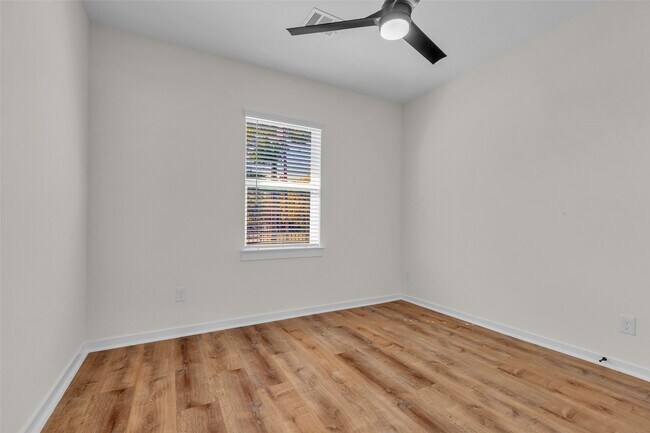 Building Photo - 3441 McGowen St