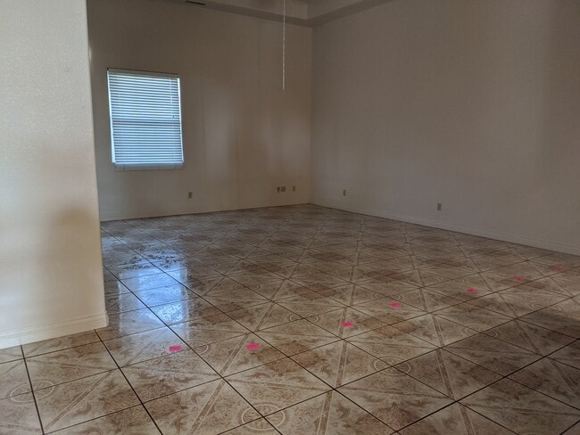 Building Photo - 8638 Rd 30