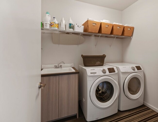 Building Photo - 3Bd/3Ba Seattle Townhouse