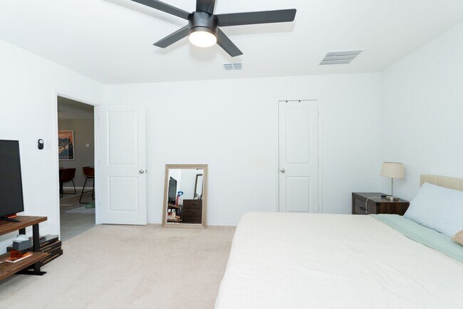 Building Photo - 2809 Watchpoint Rd