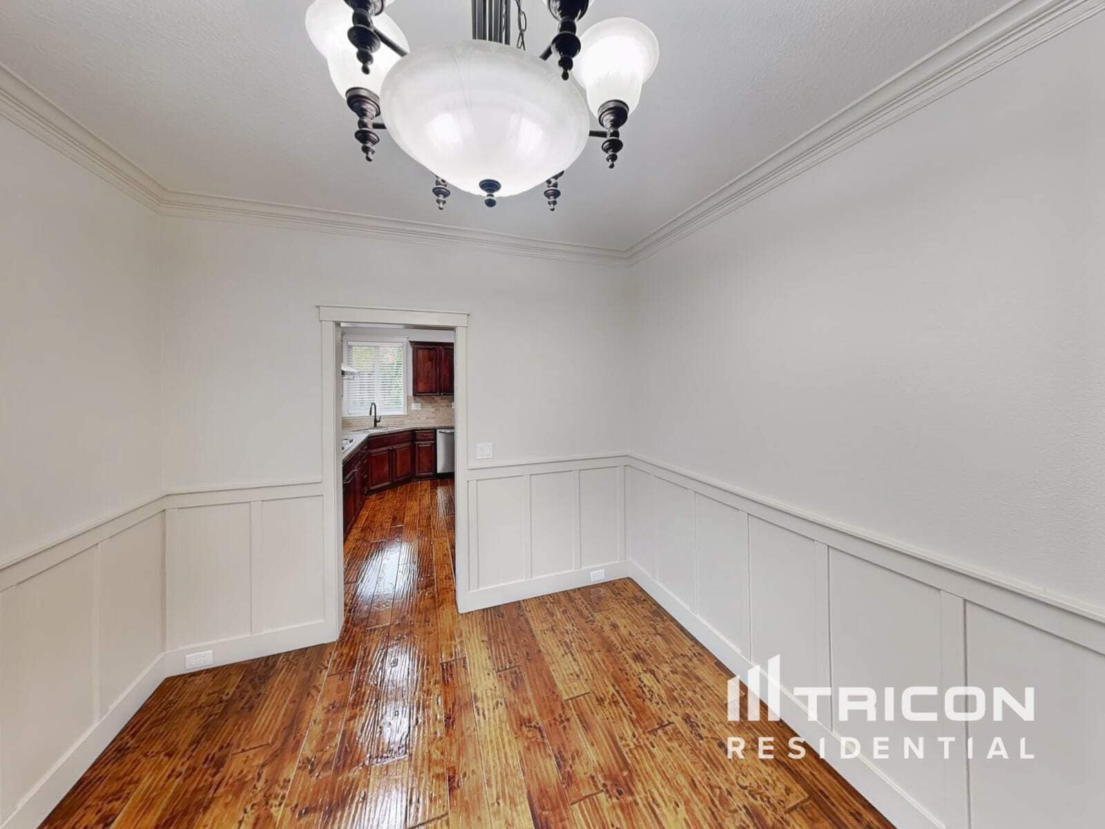 Building Photo - 14718 SE Badger Creek Rd