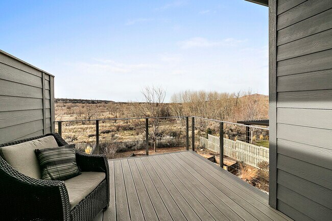 Building Photo - 6777 E Warm Springs Ave