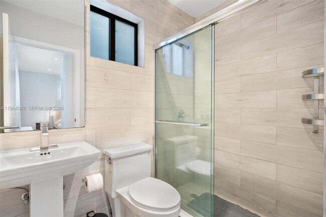 Building Photo - 920 SW 9th St