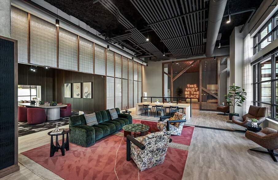 Building Photo - 484 2nd St