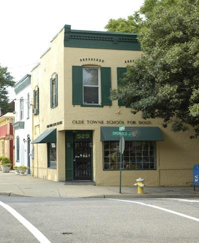 Building Photo - 2050 Jamieson Ave