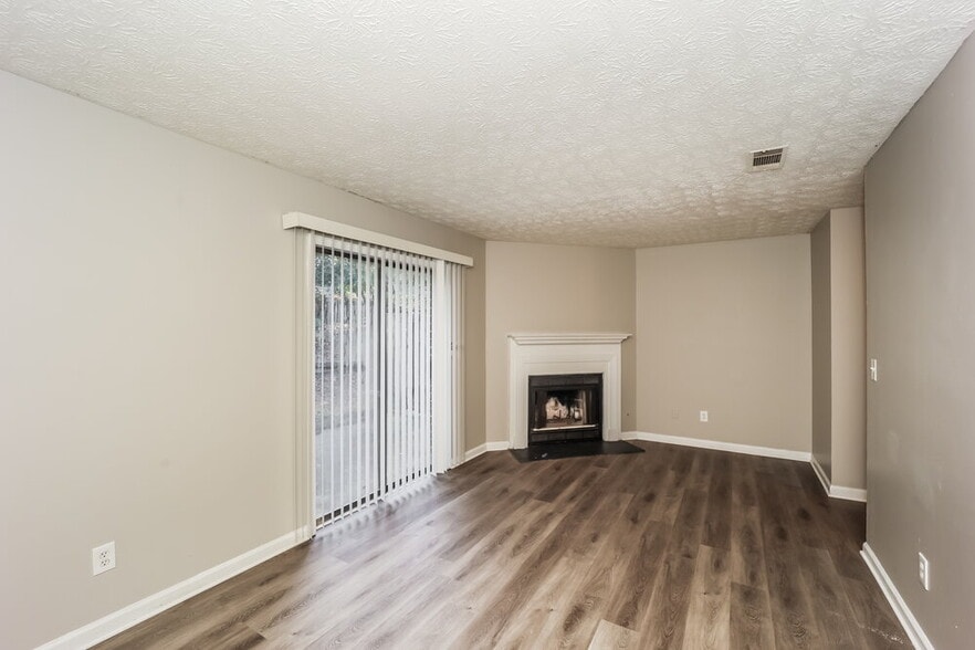 Building Photo - 2068 Sitser Ln