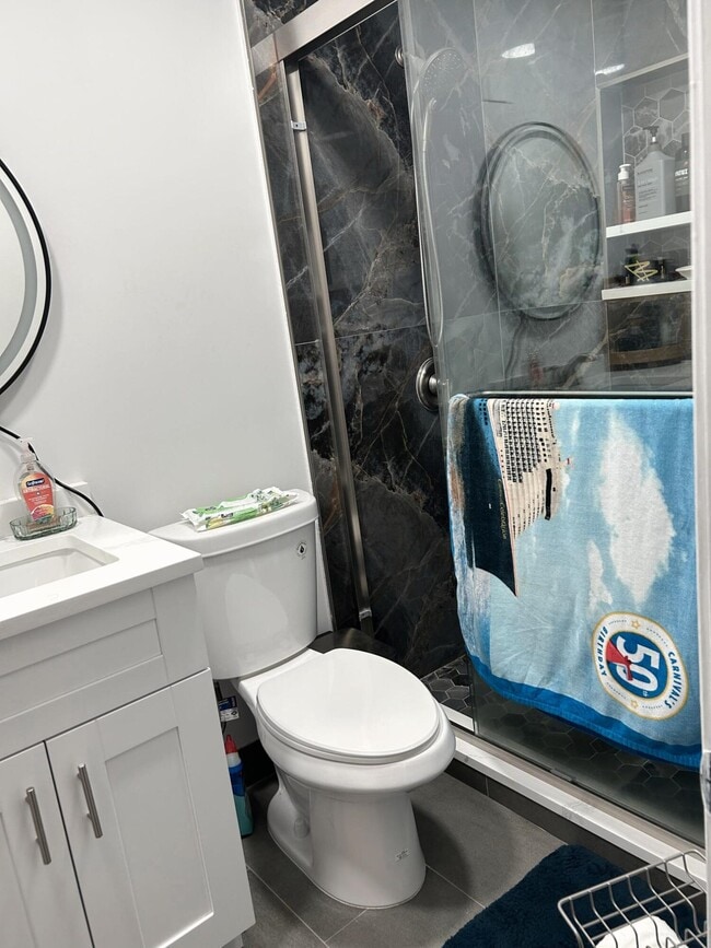 Building Photo - 369 Waterside Dr