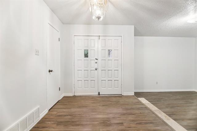 Building Photo - 711 Vail Dr