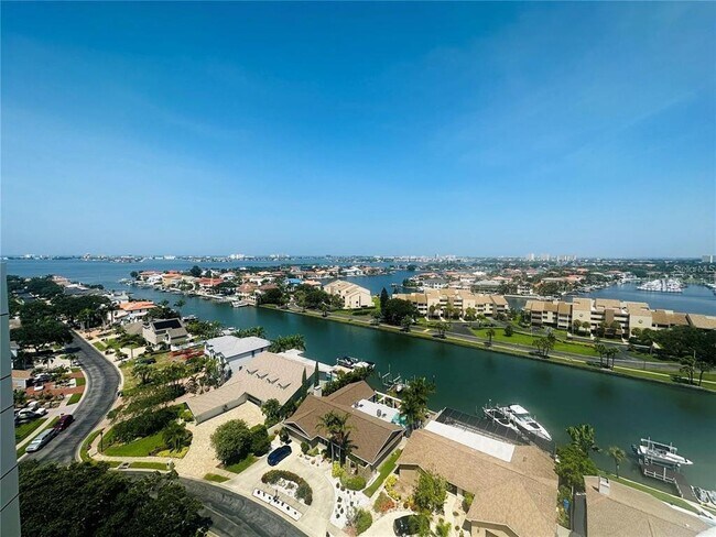 Building Photo - 5950 Pelican Bay Plaza S