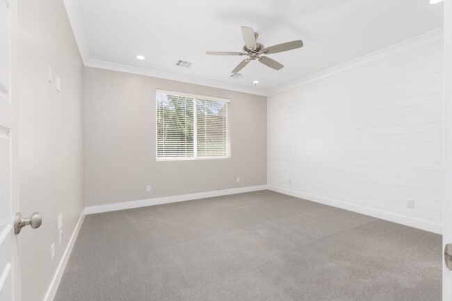 Building Photo - 3204 E 2840 S