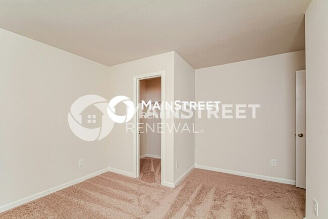 Building Photo - 4 Bedroom Pet-Friendly Home in Zebulon, NC with Main Street Renewal
