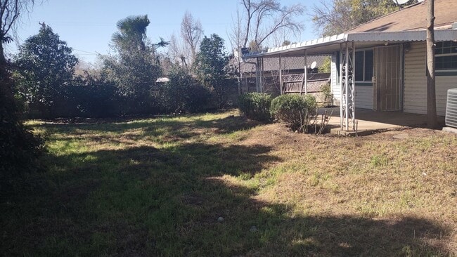 Building Photo - 5490 King Rd