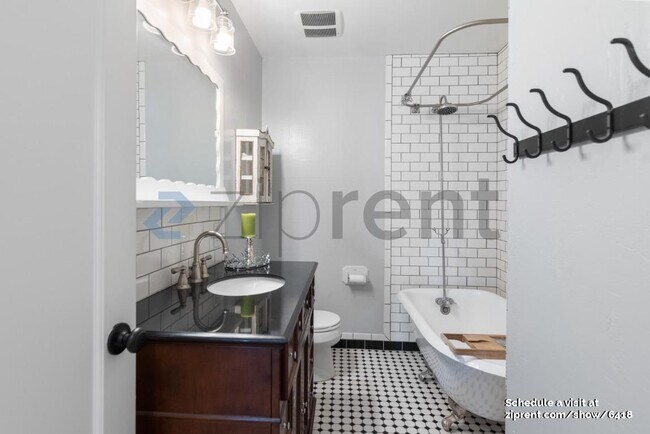 Building Photo - 1463 Jackson St