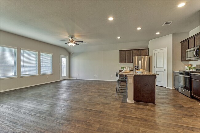 Building Photo - 13959 Leigh Lake Ln