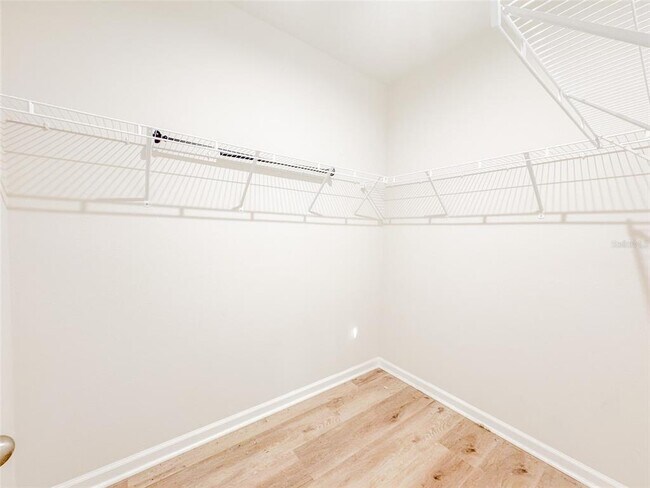 Building Photo - 8815 Sunshower Pl