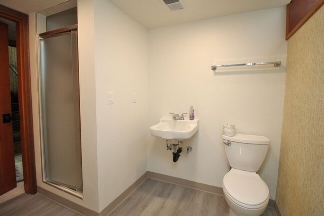 Building Photo - 2890 SW 89th Ave