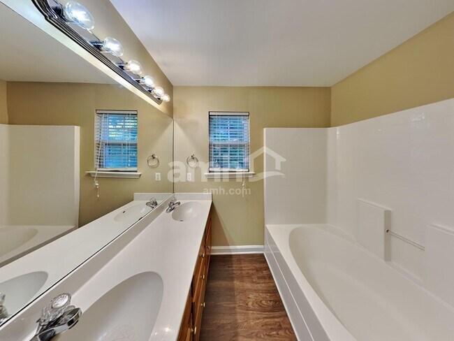 Building Photo - 7005 Count Fleet Ct