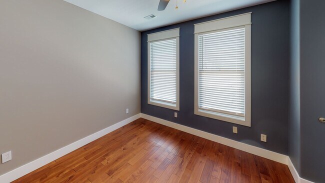 Building Photo - $1699 per Bedroom | 4BR in Fort Sanders | ...