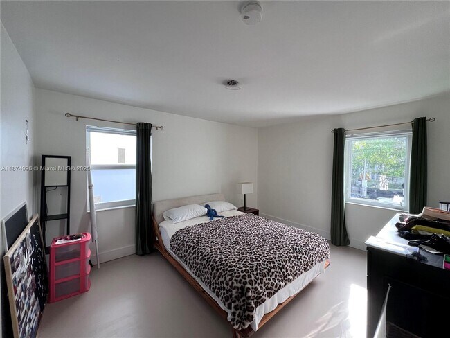 Building Photo - 1033 Lenox Ave.