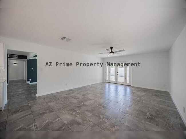 Building Photo - 10251 N 53rd Ave