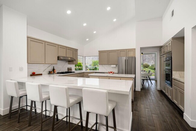 Building Photo - 56765 Merion