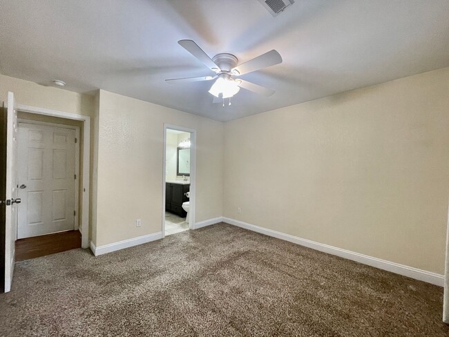 Building Photo - Ready 07-13-26! 4/2 Ranch Home On Corner Lot! Pet-Friendly & All Appliances Convey!