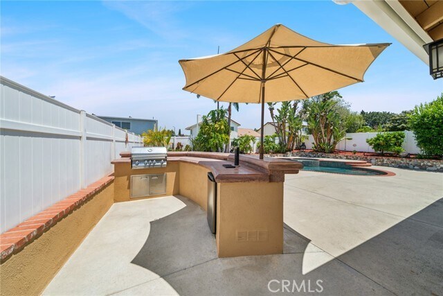 Building Photo - 25101 Northrup Dr