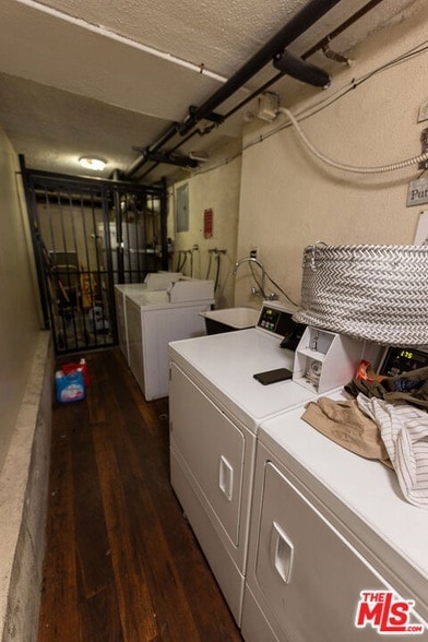 Building Photo - 275 Lucas Ave