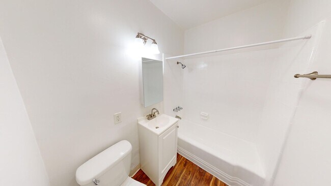 Interior Photo - 830 S Grand View St