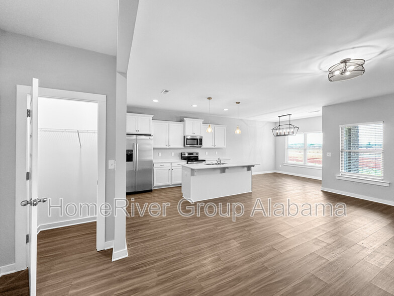 Building Photo - 203 John Harold Dr