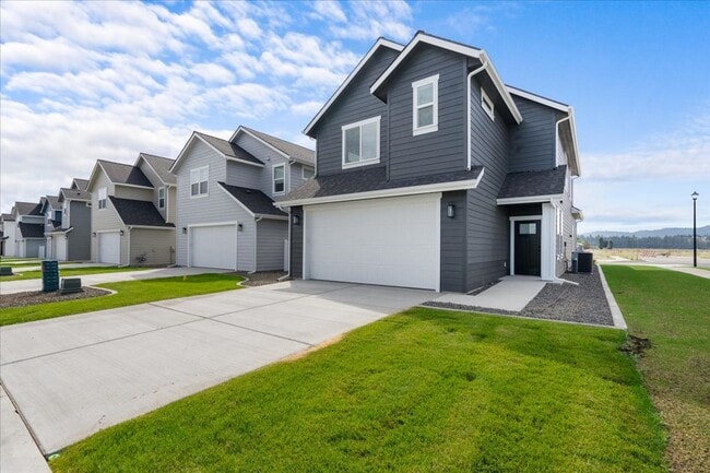 Building Photo - Newly Constructed Home with Spacious Layout