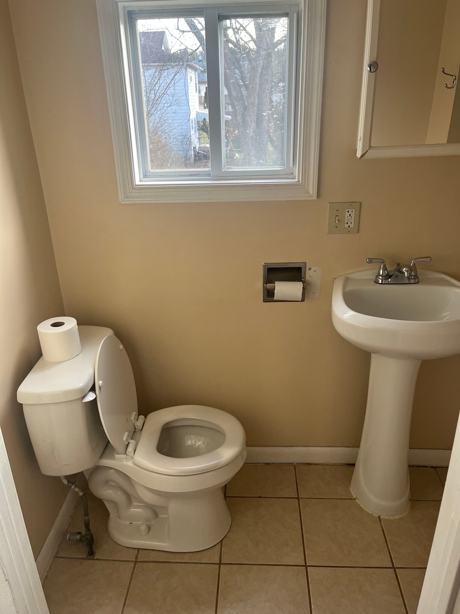 Building Photo - 183 Mayock St