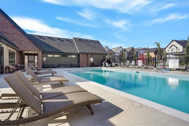 Building Photo - Modern home!